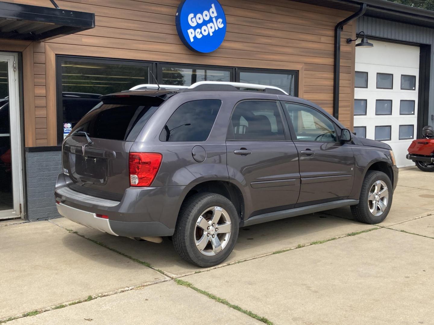 2008 Charcol Met Pontiac Torrent FWD (2CKDL33FX86) with an 3.4L V6 OHV 12V engine, 5-Speed Automatic transmission, located at 1800 South Ihm Blvd, Freeport, IL, 61032, (815) 232-5543, 42.278645, -89.607994 - Torrent Base 4D SUV FWD - Photo#1