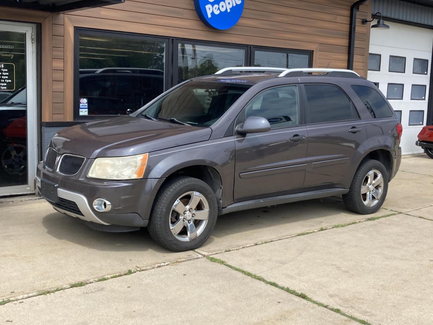 2008 Charcol Met Pontiac Torrent FWD (2CKDL33FX86) with an 3.4L V6 OHV 12V engine, 5-Speed Automatic transmission, located at 1800 South Ihm Blvd, Freeport, IL, 61032, (815) 232-5543, 42.278645, -89.607994 - Torrent Base 4D SUV FWD - Photo#3
