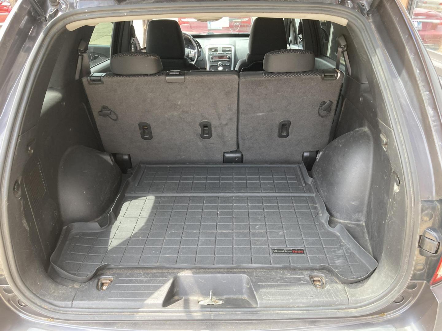 2008 Charcol Met Pontiac Torrent FWD (2CKDL33FX86) with an 3.4L V6 OHV 12V engine, 5-Speed Automatic transmission, located at 1800 South Ihm Blvd, Freeport, IL, 61032, (815) 232-5543, 42.278645, -89.607994 - Torrent Base 4D SUV FWD - Photo#7