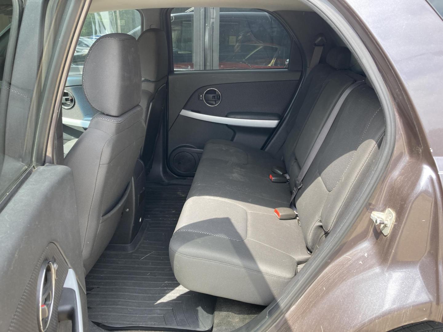 2008 Charcol Met Pontiac Torrent FWD (2CKDL33FX86) with an 3.4L V6 OHV 12V engine, 5-Speed Automatic transmission, located at 1800 South Ihm Blvd, Freeport, IL, 61032, (815) 232-5543, 42.278645, -89.607994 - Torrent Base 4D SUV FWD - Photo#6