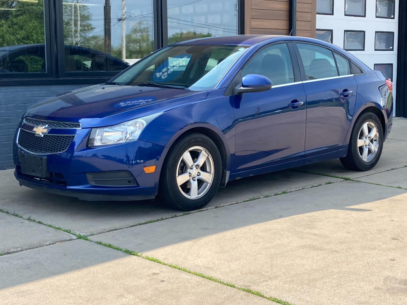 2012 Deep Water Blue Chevrolet Cruze 1LT (1G1PF5SC0C7) with an 1.4L L4 DOHC 16V TURBO engine, 6-Speed Automatic transmission, located at 1800 South Ihm Blvd, Freeport, IL, 61032, (815) 232-5543, 42.278645, -89.607994 - Photo #3