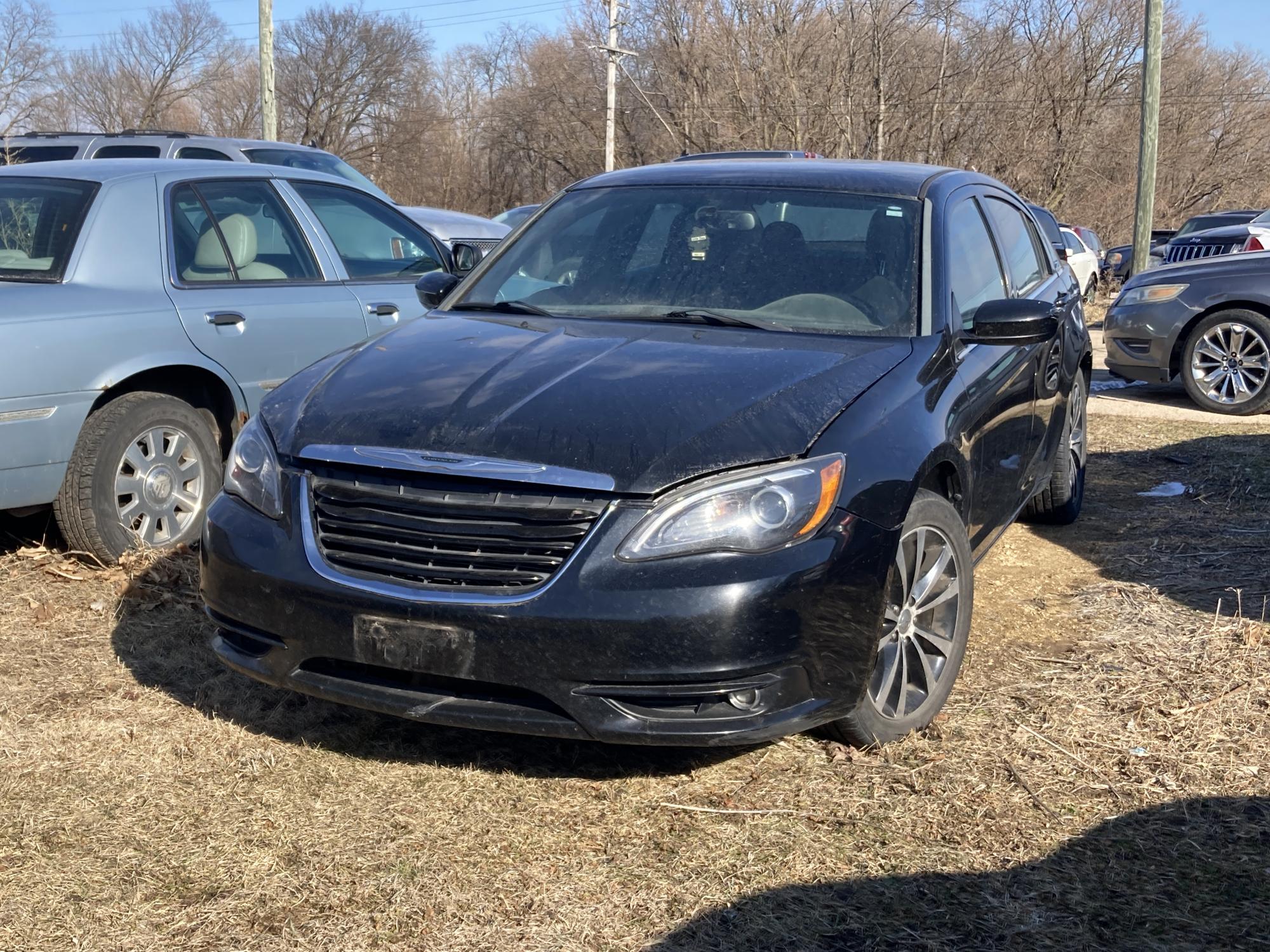 photo of 2014 Chrysler 200 SEDAN 4-DR