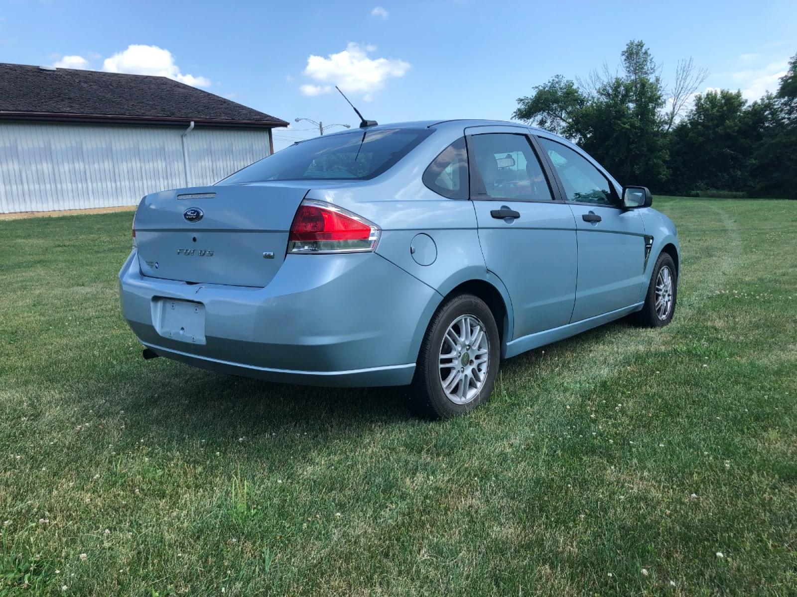 2008 Ice Blue Met Ford Focus SES Sedan (1FAHP35N78W) with an 2.0L L4 DOHC 16V engine, located at 1800 South Ihm Blvd, Freeport, IL, 61032, (815) 232-5543, 42.278645, -89.607994 - Photo #2
