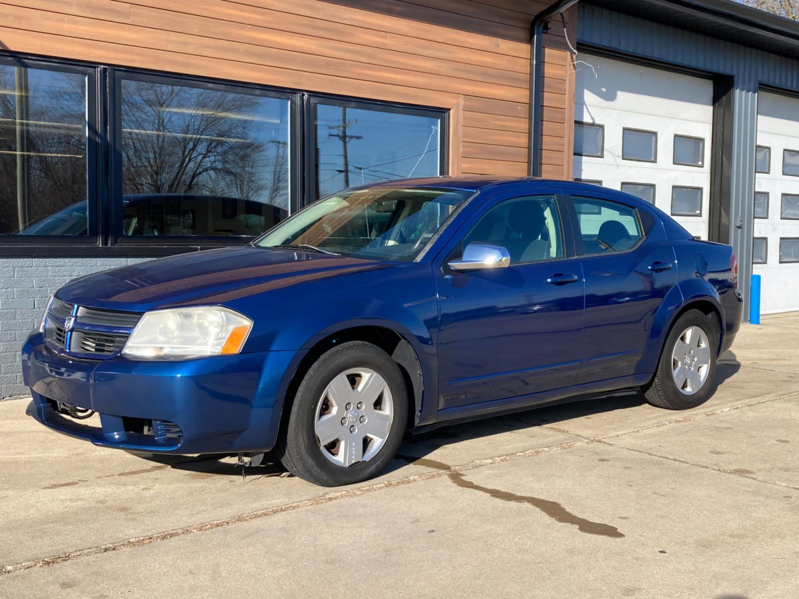 2009 Brilliant Blue Met Dodge Avenger SE (1B3LC46B19N) with an 2.0L L4 DOHC 16V engine, 4-Speed Automatic transmission, located at 1800 South Ihm Blvd, Freeport, IL, 61032, (815) 232-5543, 42.278645, -89.607994 - Photo #3