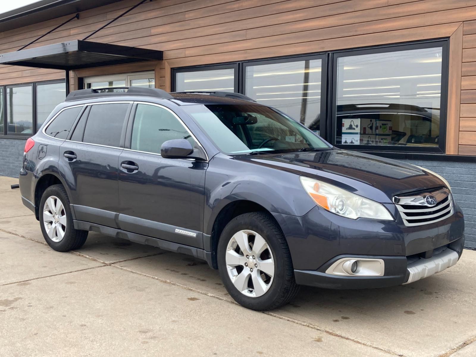 2010 Graphite Gray Subaru Outback 2.5i Limited (4S4BRCKC3A3) with an 2.5L H4 DOHC 16V engine, CVT transmission, located at 1800 South Ihm Blvd, Freeport, IL, 61032, (815) 232-5543, 42.278645, -89.607994 - Outback Limited 4D Wagon - Photo #0