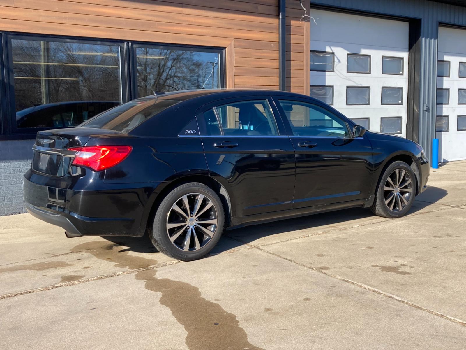 2014 Jet Black Chrysler 200 Touring (1C3CCBBB0EN) with an 2.4L L4 DOHC 16V engine, 6-Speed Automatic transmission, located at 1800 South Ihm Blvd, Freeport, IL, 61032, (815) 232-5543, 42.278645, -89.607994 - 200 Touring 4D Sedan - Photo #1
