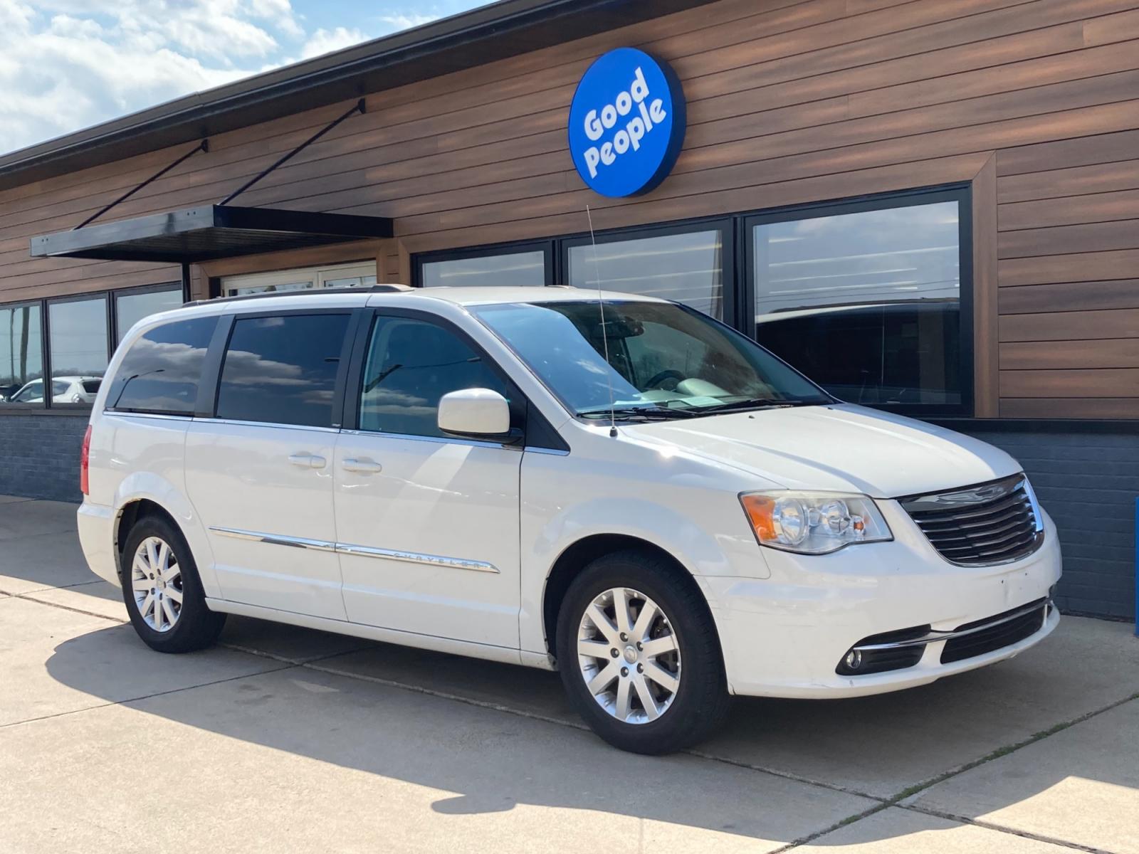 2013 chrysler town and country best sale van