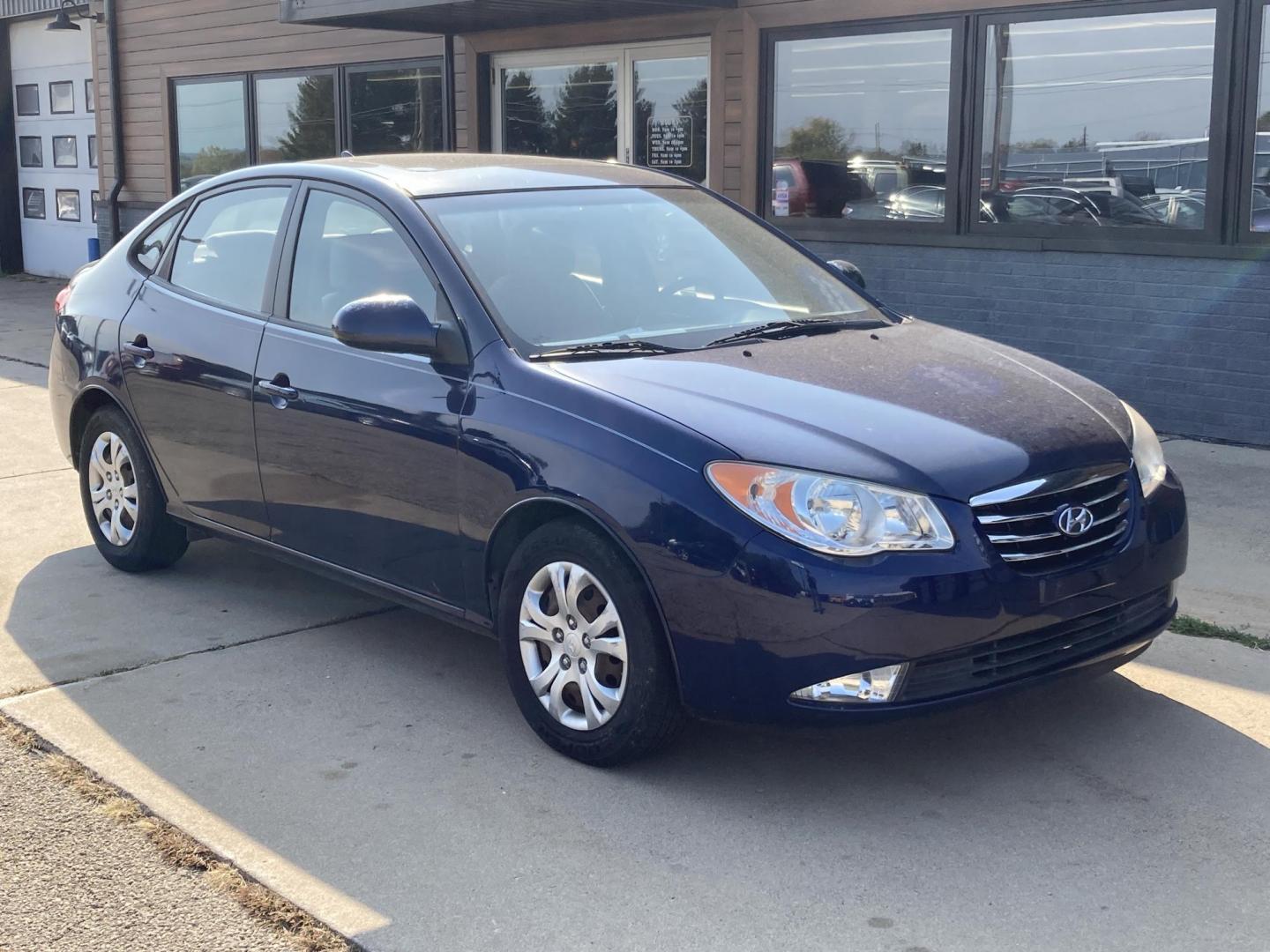 2010 Dark Blue Hyundai Elantra GLS (KMHDU4AD8AU) with an 2.0L L4 DOHC 16V engine, located at 1800 South Ihm Blvd, Freeport, IL, 61032, (815) 232-5543, 42.278645, -89.607994 - Photo#7