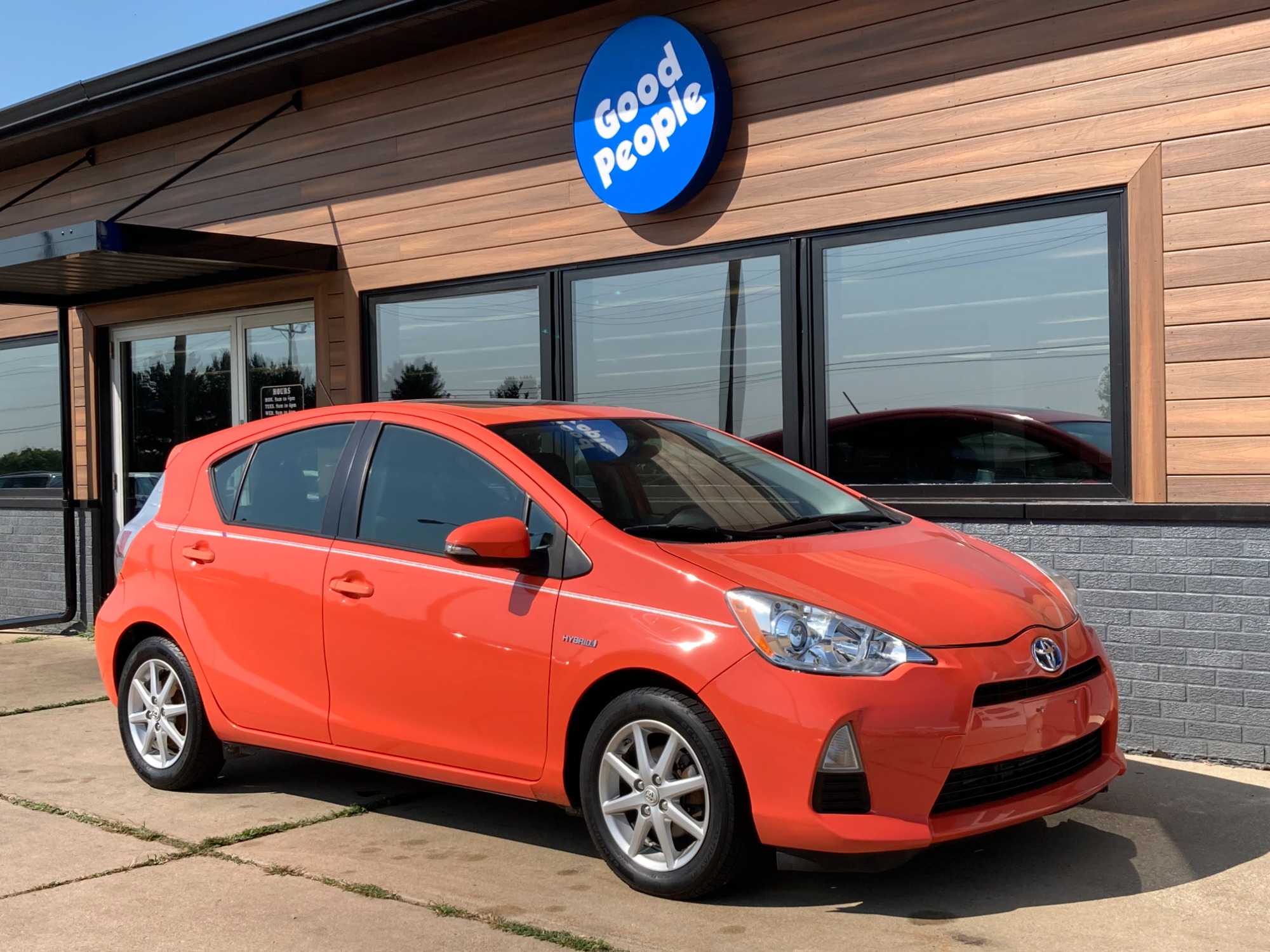 photo of 2012 Toyota Prius c HATCHBACK 4-DR