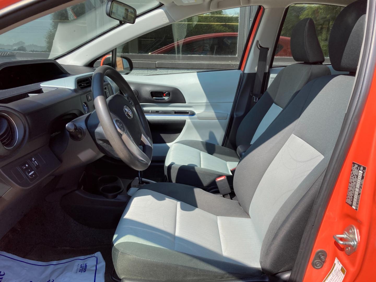 2012 Habanero Toyota Prius c One (JTDKDTB37C1) with an 1.5L L4 DOHC 16V HYBRID engine, Continuously Variable Transmission transmission, located at 1800 South Ihm Blvd, Freeport, IL, 61032, (815) 232-5543, 42.278645, -89.607994 - Photo#5