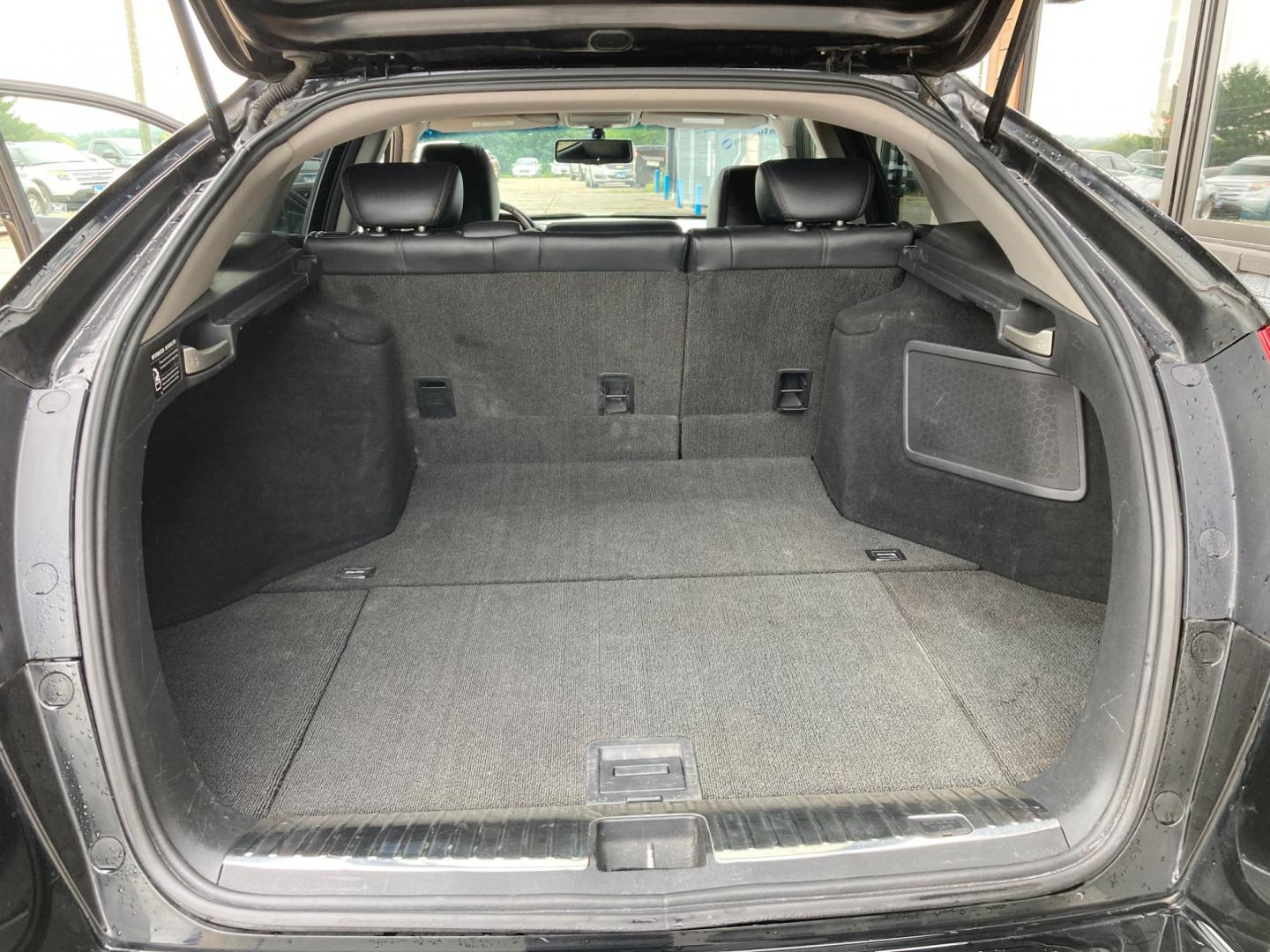 2012 Crystal Black Honda Accord Crosstour EX-L V-6 4WD w/ Navigation (5J6TF2H51CL) with an 3.5L V6 SOHC 24V engine, 5-Speed Automatic transmission, located at 1800 South Ihm Blvd, Freeport, IL, 61032, (815) 232-5543, 42.278645, -89.607994 - Photo#9