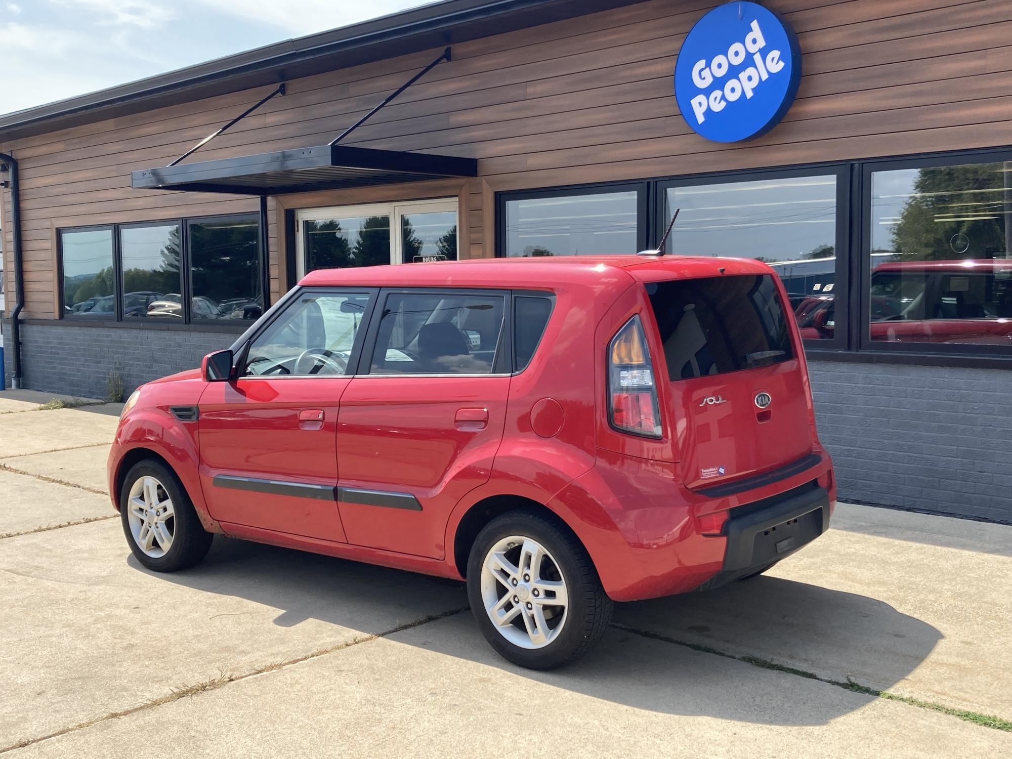 photo of 2010 Kia Soul WAGON 4-DR