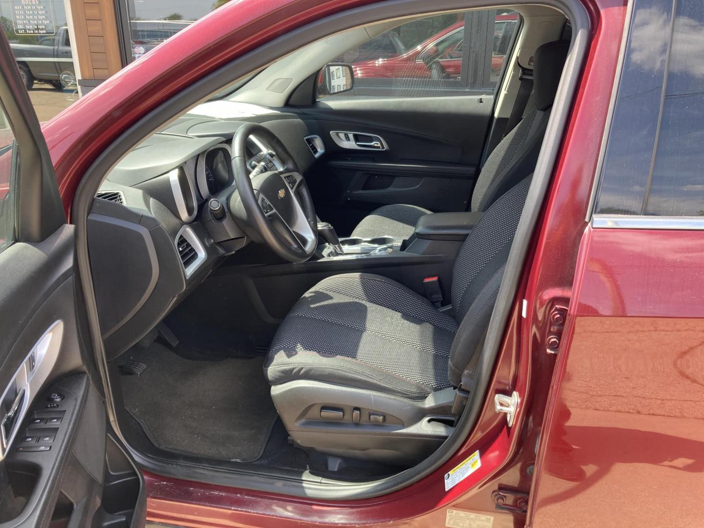 2016 Tin Roof Red Met Chevrolet Equinox LT AWD (2GNFLFEKXG6) with an 2.4L L4 DOHC 16V FFV engine, 6A transmission, located at 1800 South Ihm Blvd, Freeport, IL, 61032, (815) 232-5543, 42.278645, -89.607994 - Photo#1