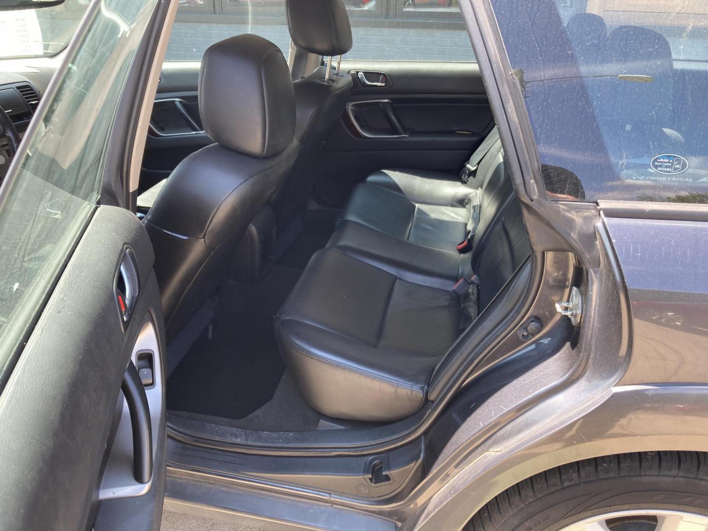 2008 Charcol Gray Met Subaru Outback 2.5i Limited (4S4BP62C087) with an 2.5L H4 SOHC 16V engine, 4-Speed Automatic transmission, located at 1800 South Ihm Blvd, Freeport, IL, 61032, (815) 232-5543, 42.278645, -89.607994 - Photo#8