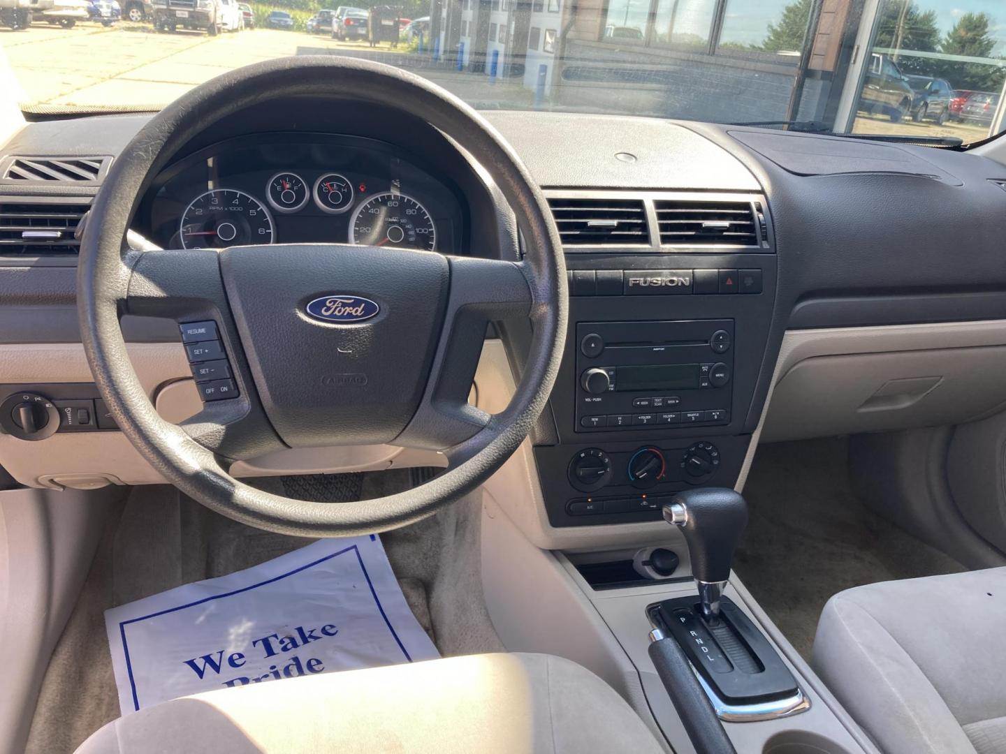 2007 Maroon Ford Fusion S (3FAHP06Z17R) with an 2.3L L4 DOHC 16V engine, located at 1800 South Ihm Blvd, Freeport, IL, 61032, (815) 232-5543, 42.278645, -89.607994 - Fusion S 4D Sedan 4 Cyl - Photo#5