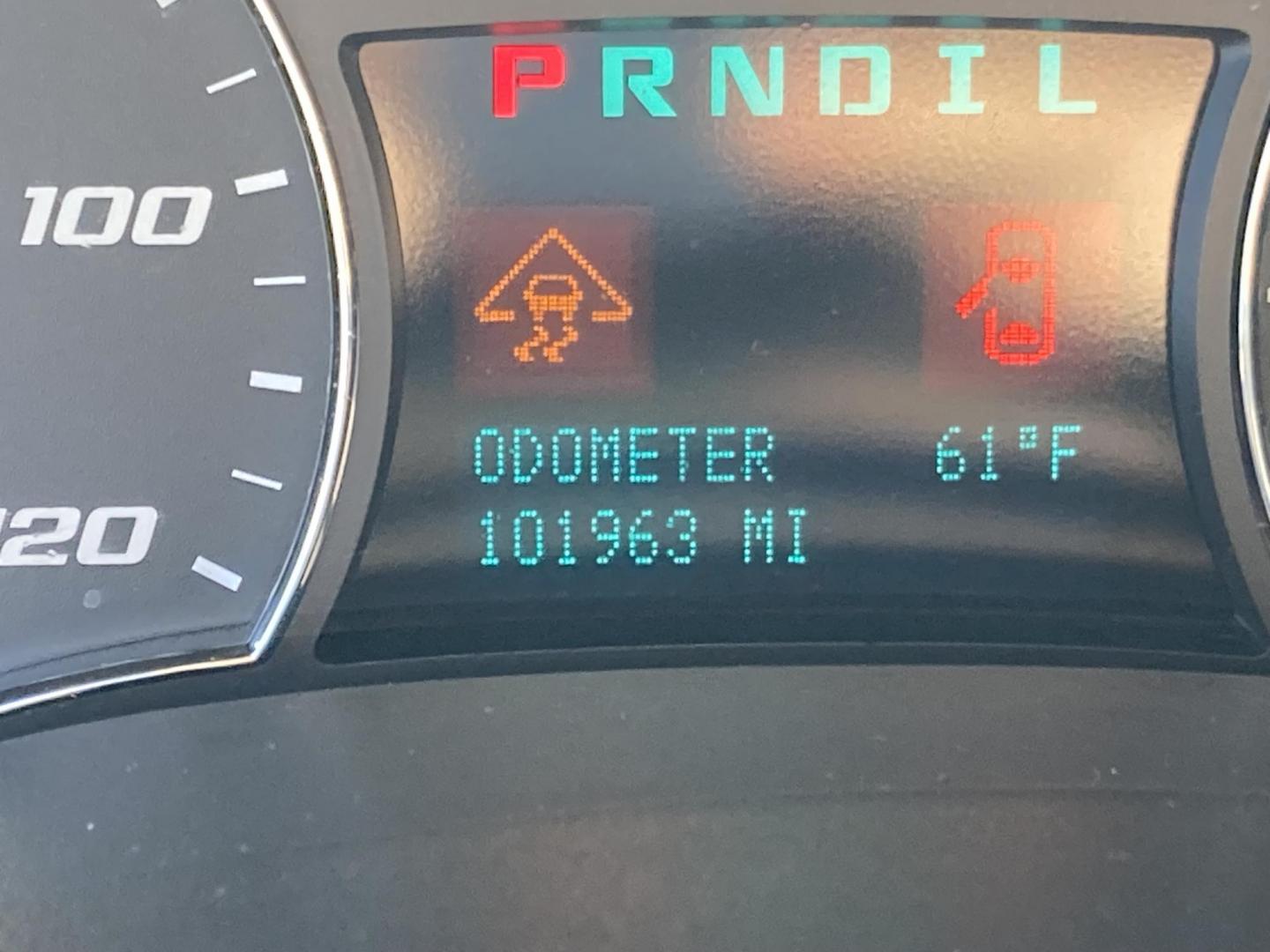 2007 Silver Met Chevrolet Equinox LS AWD (2CNDL23F476) with an 3.4L V6 OHV 12V engine, 5-Speed Automatic transmission, located at 1800 South Ihm Blvd, Freeport, IL, 61032, (815) 232-5543, 42.278645, -89.607994 - Equinox LS 4D SUV AWD - Photo#6