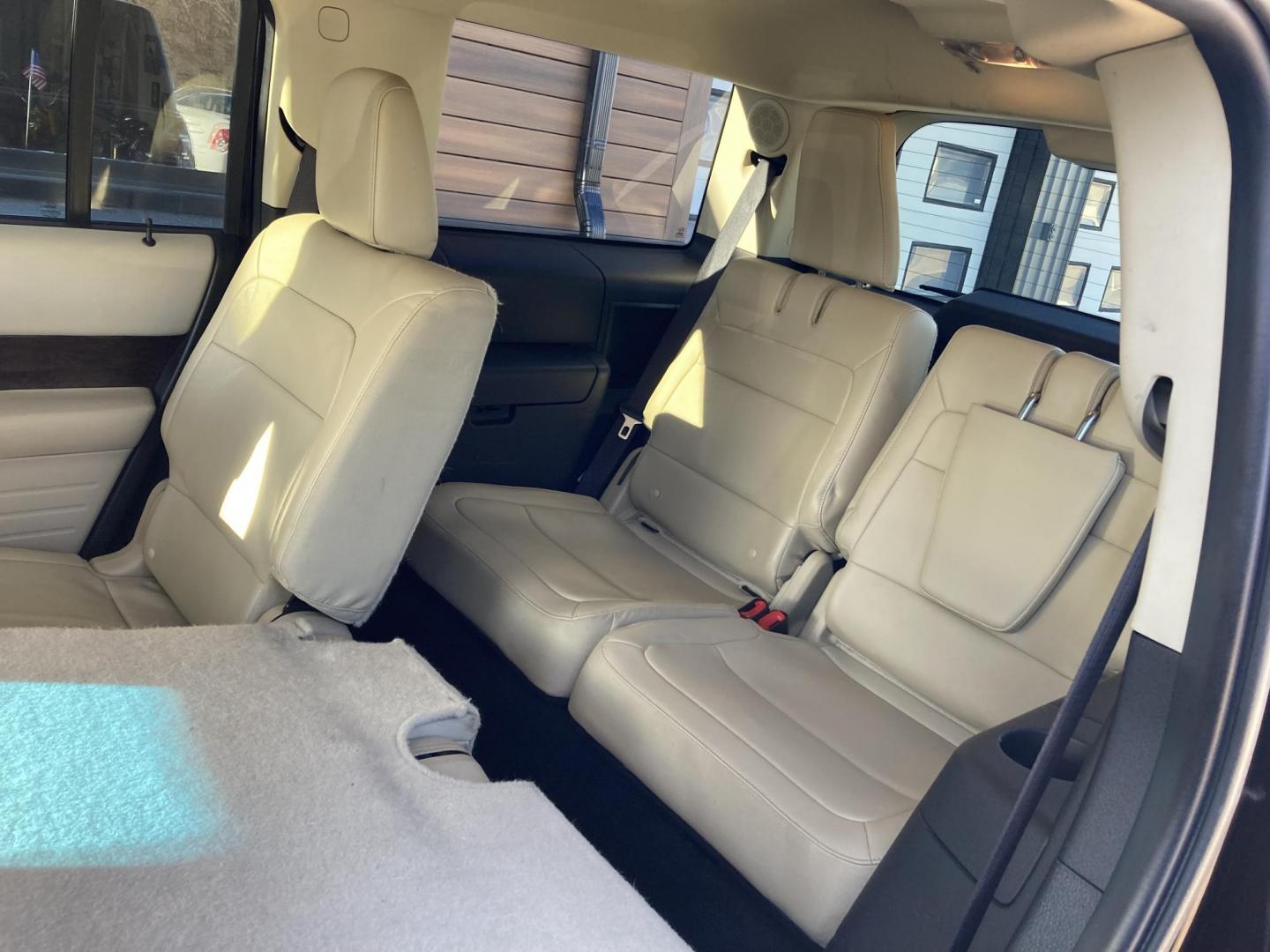2013 Kodiak Brown Met Ford Flex Limited AWD (2FMHK6D86DB) with an 3.5L V6 DOHC 24V engine, 6-Speed Automatic Overdrive transmission, located at 1800 South Ihm Blvd, Freeport, IL, 61032, (815) 232-5543, 42.278645, -89.607994 - Photo#8