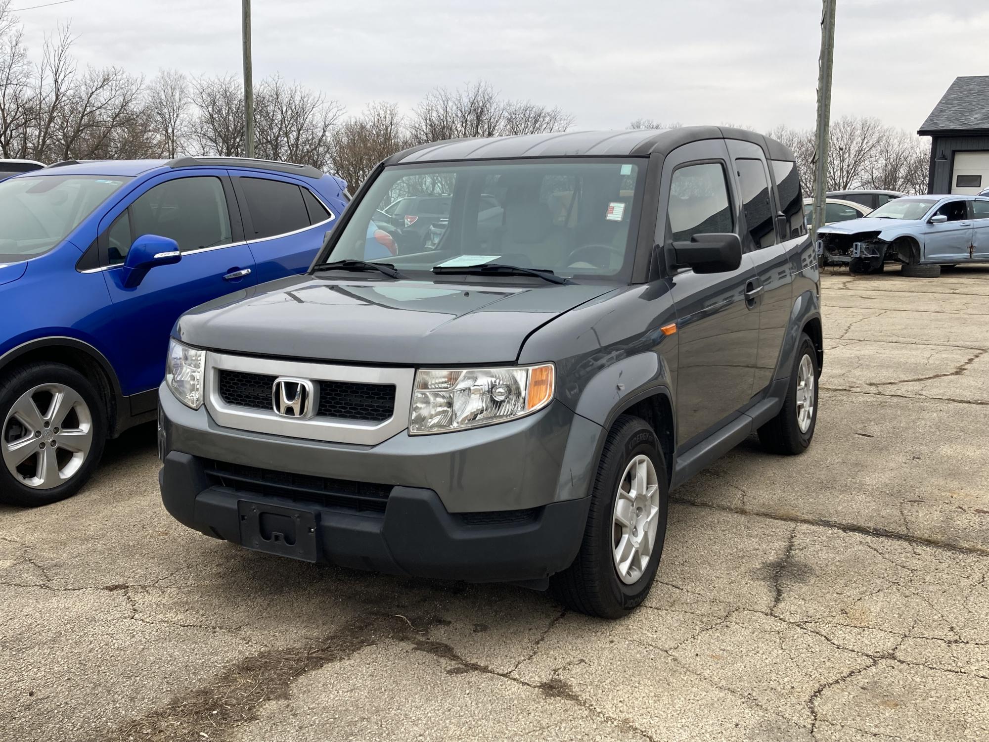 photo of 2009 Honda Element LX 4WD AT