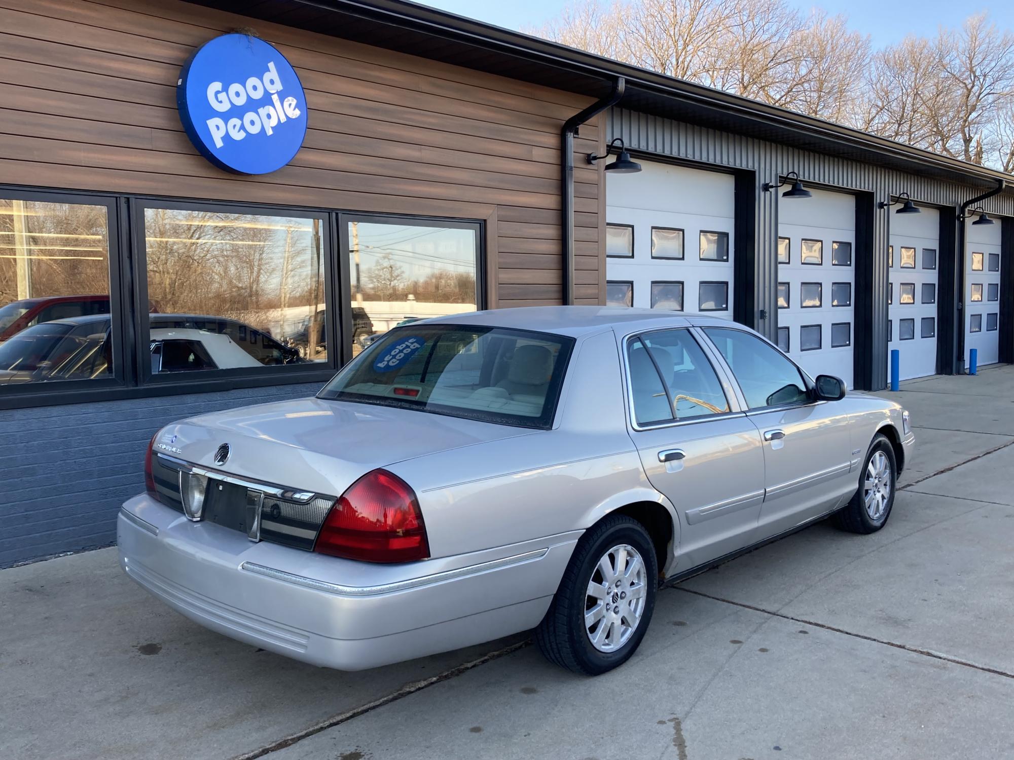 photo of 2006 Mercury Grand Marquis LS Premium