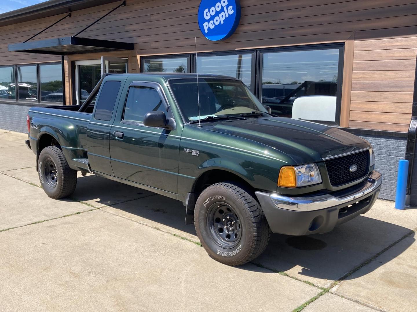 2001 Forest Green Met Ford Ranger Edge Plus SuperCab 4.0 4WD (1FTZR15E81T) with an 4.0L V6 SOHC 12V engine, 5-Speed Automatic Overdrive transmission, located at 1800 South Ihm Blvd, Freeport, IL, 61032, (815) 232-5543, 42.278645, -89.607994 - Photo#1