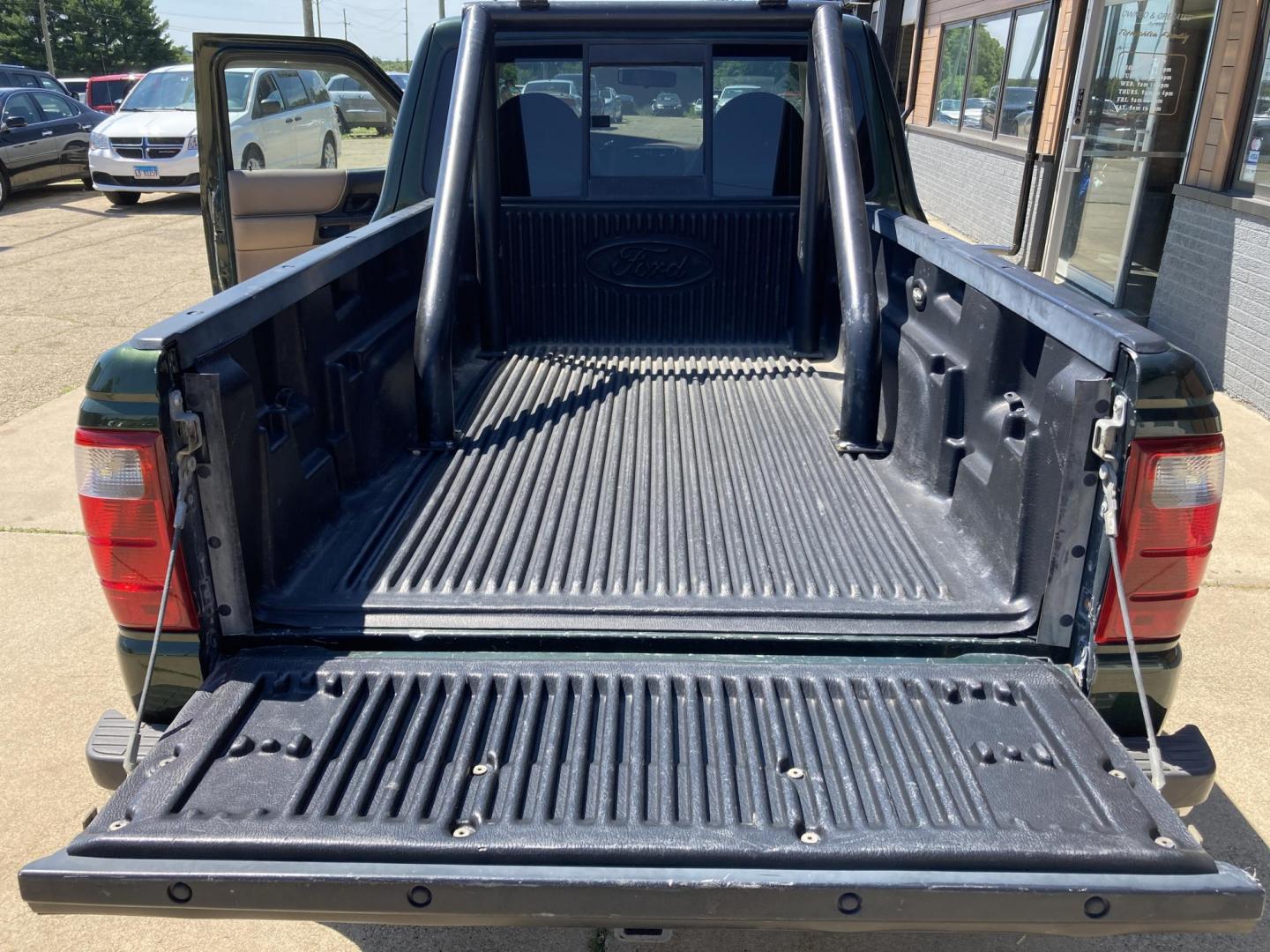 2001 Forest Green Met Ford Ranger Edge Plus SuperCab 4.0 4WD (1FTZR15E81T) with an 4.0L V6 SOHC 12V engine, 5-Speed Automatic Overdrive transmission, located at 1800 South Ihm Blvd, Freeport, IL, 61032, (815) 232-5543, 42.278645, -89.607994 - Photo#8