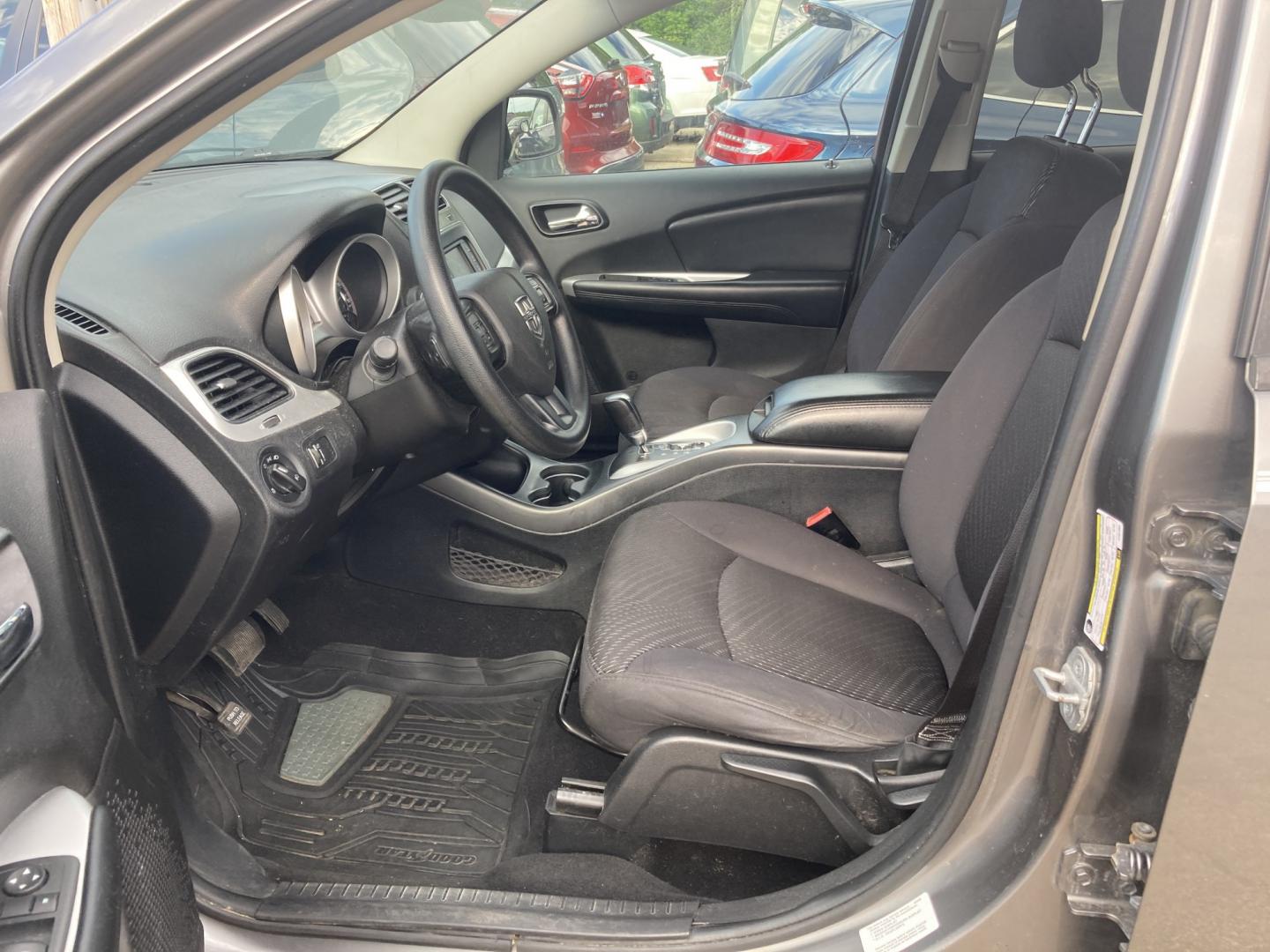 2012 Storm Gray Met Dodge Journey SXT (3C4PDCBB6CT) with an 2.4L L6 DOHC 16V engine, 4-Speed Automatic transmission, located at 1800 South Ihm Blvd, Freeport, IL, 61032, (815) 232-5543, 42.278645, -89.607994 - Journey SXT 4D SUV FWD- Photo#4