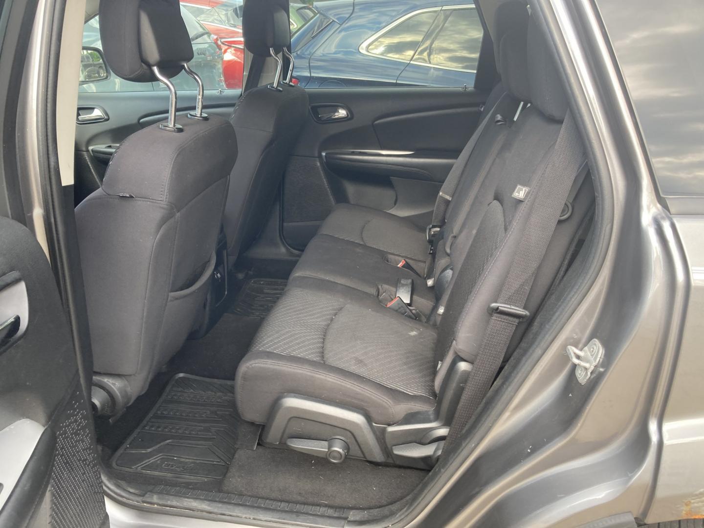 2012 Storm Gray Met Dodge Journey SXT (3C4PDCBB6CT) with an 2.4L L6 DOHC 16V engine, 4-Speed Automatic transmission, located at 1800 South Ihm Blvd, Freeport, IL, 61032, (815) 232-5543, 42.278645, -89.607994 - Journey SXT 4D SUV FWD- Photo#7