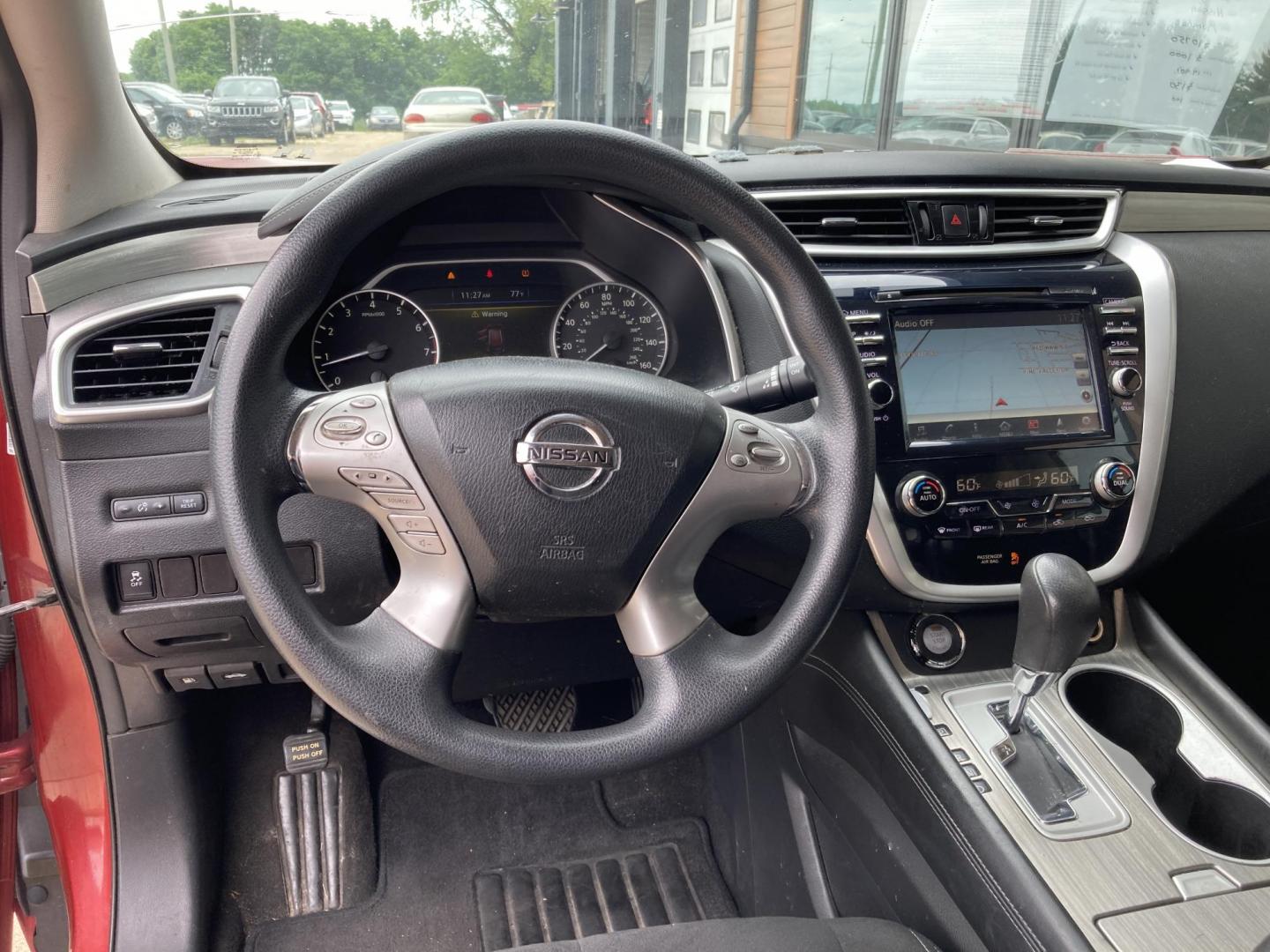 2015 Medium Red Met. Nissan Murano Platinum FWD (5N1AZ2MG8FN) with an 3.5L V6 DOHC 24V engine, Continuously Variable Transmission transmission, located at 1800 South Ihm Blvd, Freeport, IL, 61032, (815) 232-5543, 42.278645, -89.607994 - Murano S 4D SUV FWD - Photo#5