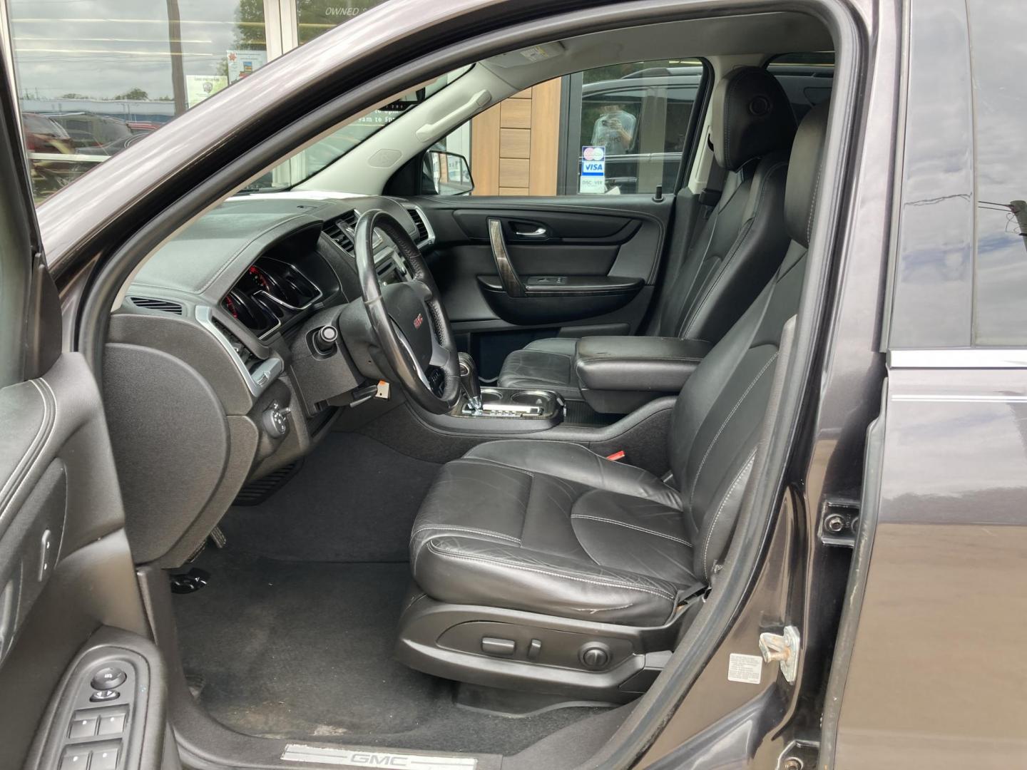 2016 Amethyst Met GMC Acadia SLT-1 AWD (1GKKVRKD8GJ) with an 3.6L V6 DOHC 24V engine, 6A transmission, located at 1800 South Ihm Blvd, Freeport, IL, 61032, (815) 232-5543, 42.278645, -89.607994 - Acadia SLT1 4D SUV AWD - Photo#4