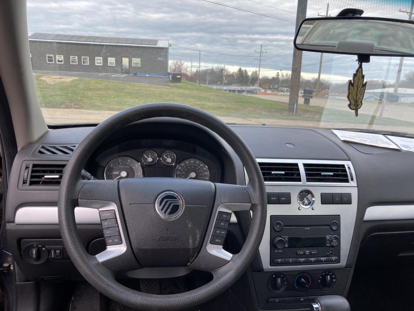 2007 TUNGSTEN GRAY METALIC Mercury Milan Base (3MEHM07Z77R) with an 2.3L L4 DOHC 16V engine, located at 1800 South Ihm Blvd, Freeport, IL, 61032, (815) 232-5543, 42.278645, -89.607994 - Photo#2