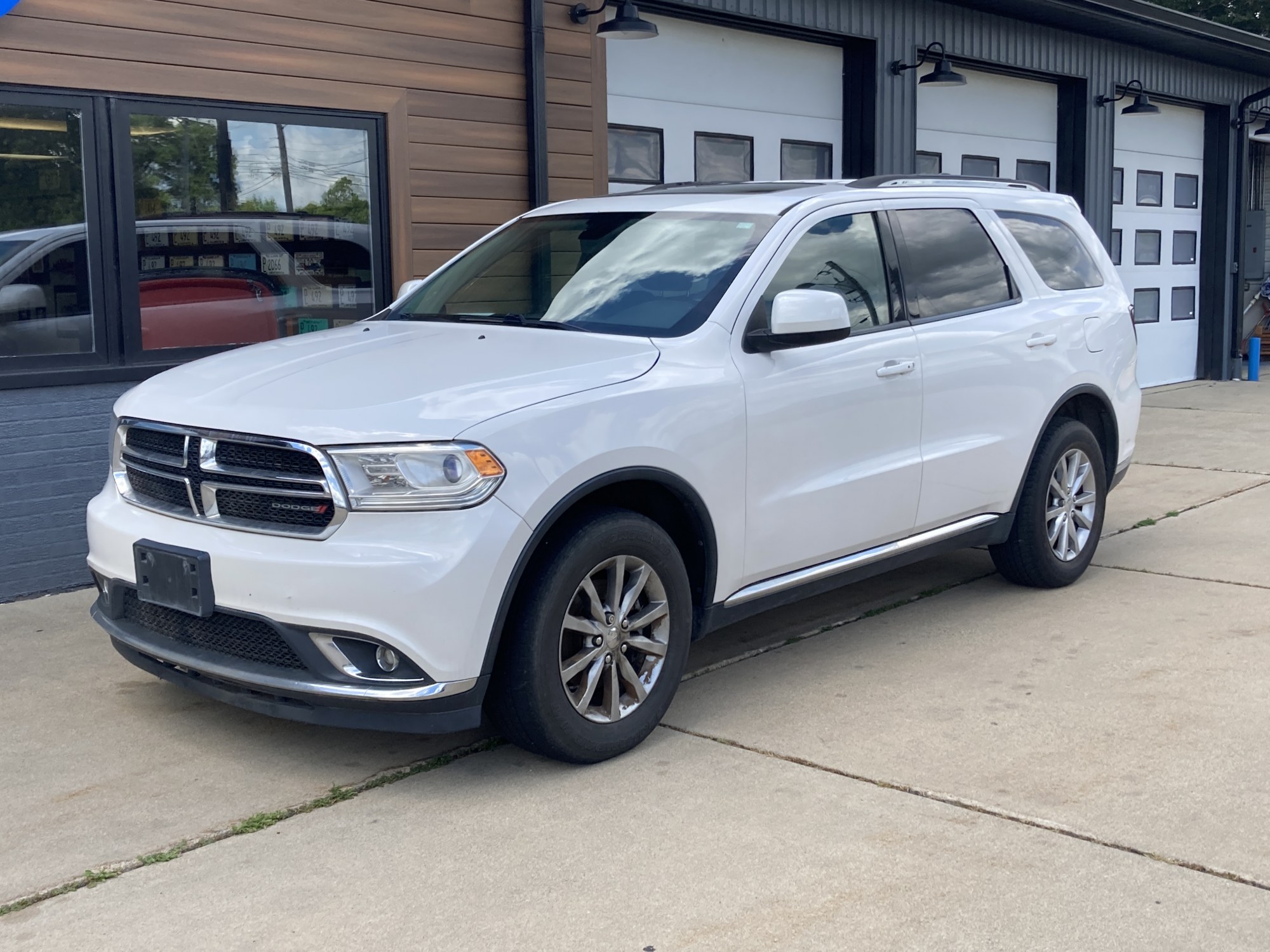 photo of 2016 Dodge Durango SXT AWD