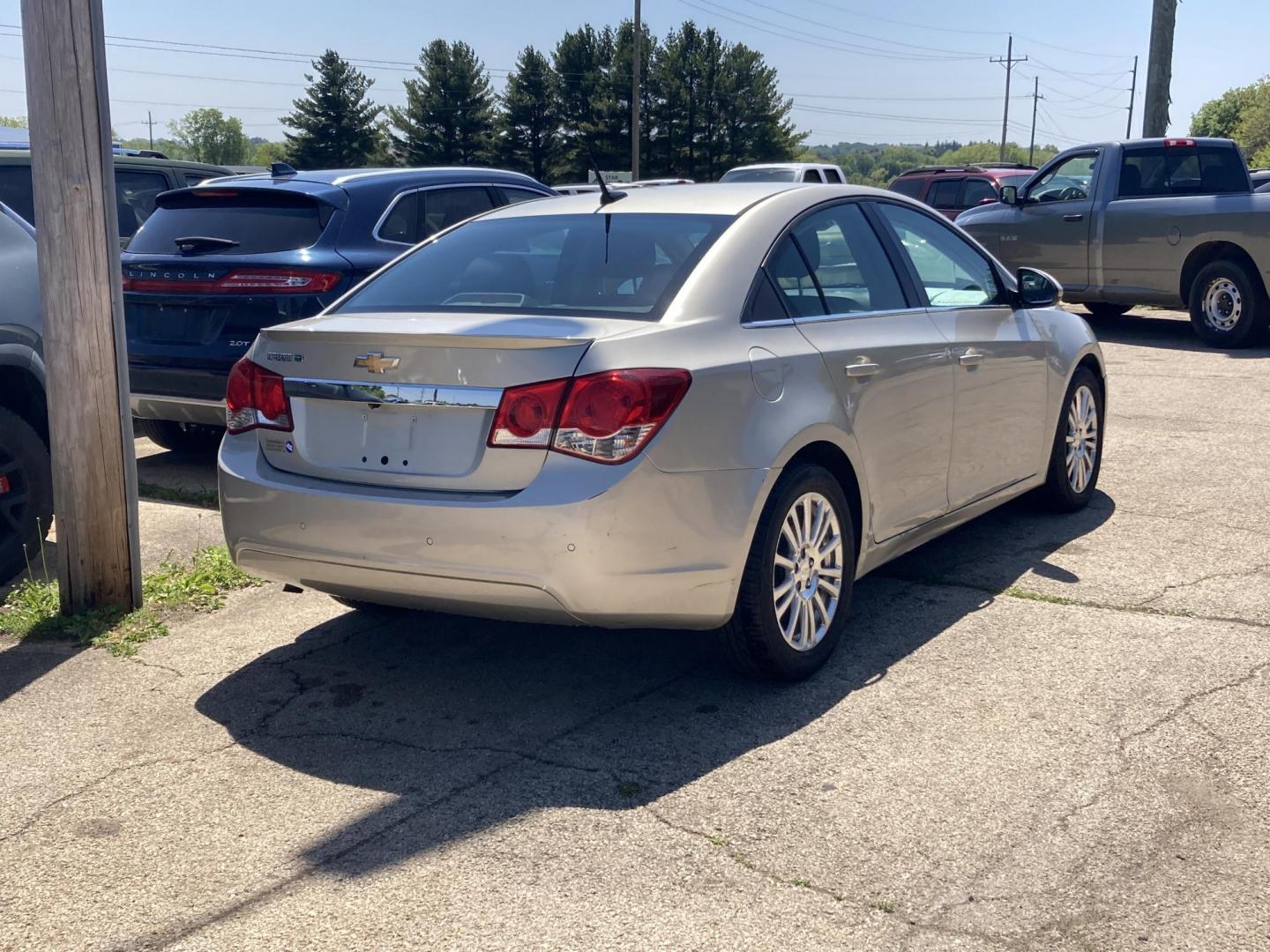 2013 Harvest Gold Met Chevrolet Cruze ECO Auto (1G1PH5SB4D7) with an 1.4L L4 DOHC 16V TURBO engine, 6-Speed Automatic transmission, located at 1800 South Ihm Blvd, Freeport, IL, 61032, (815) 232-5543, 42.278645, -89.607994 - Cruze Eco 4D Sedan - Photo#1