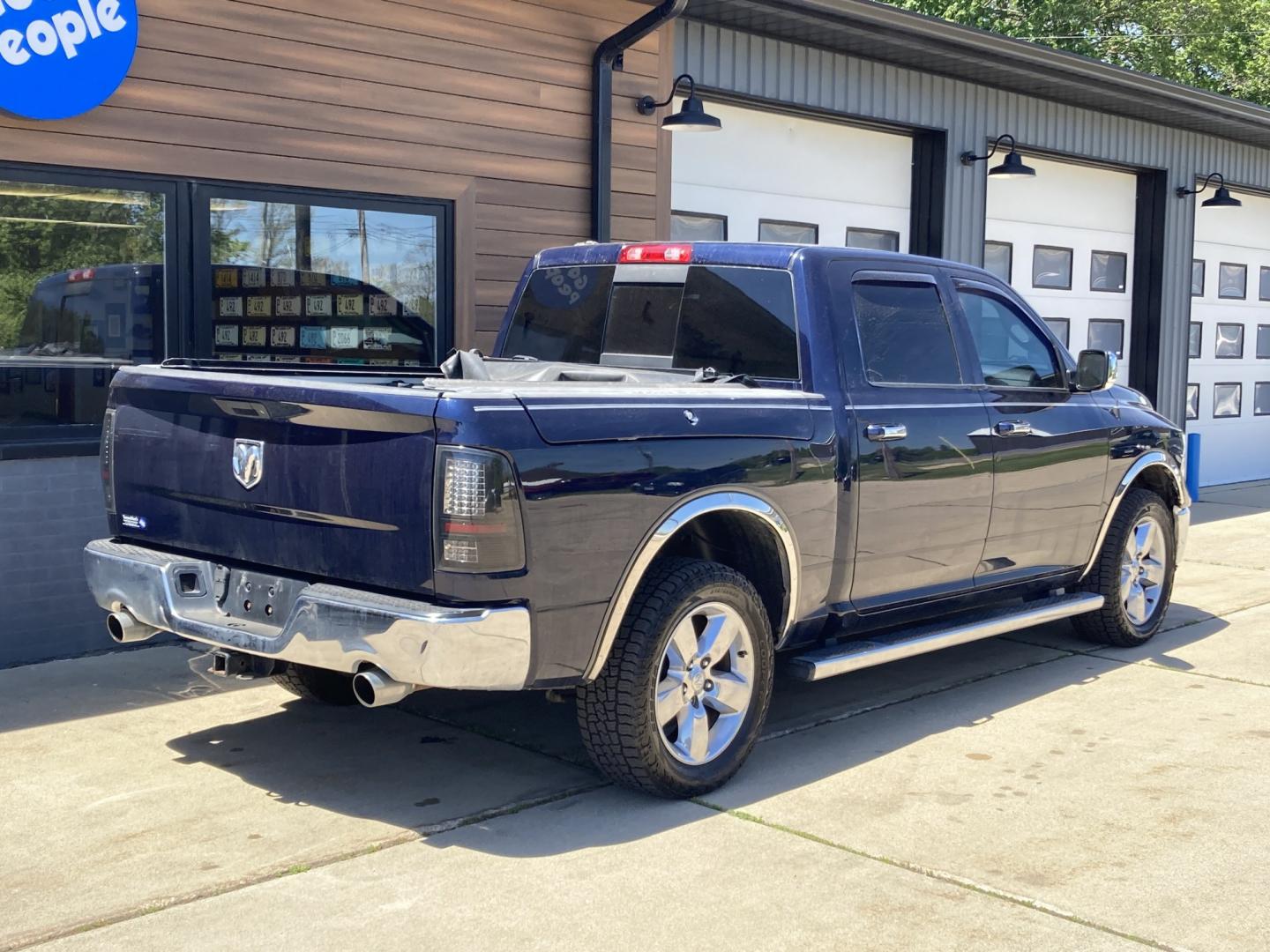 2013 Patriot Blue RAM 1500 SLT Crew Cab SWB 4WD (1C6RR7LT5DS) with an 5.7L V8 OHV 16V engine, 6-Speed Automatic transmission, located at 1800 South Ihm Blvd, Freeport, IL, 61032, (815) 232-5543, 42.278645, -89.607994 - 1500 SLT Crew Cab 4WD- Photo#1