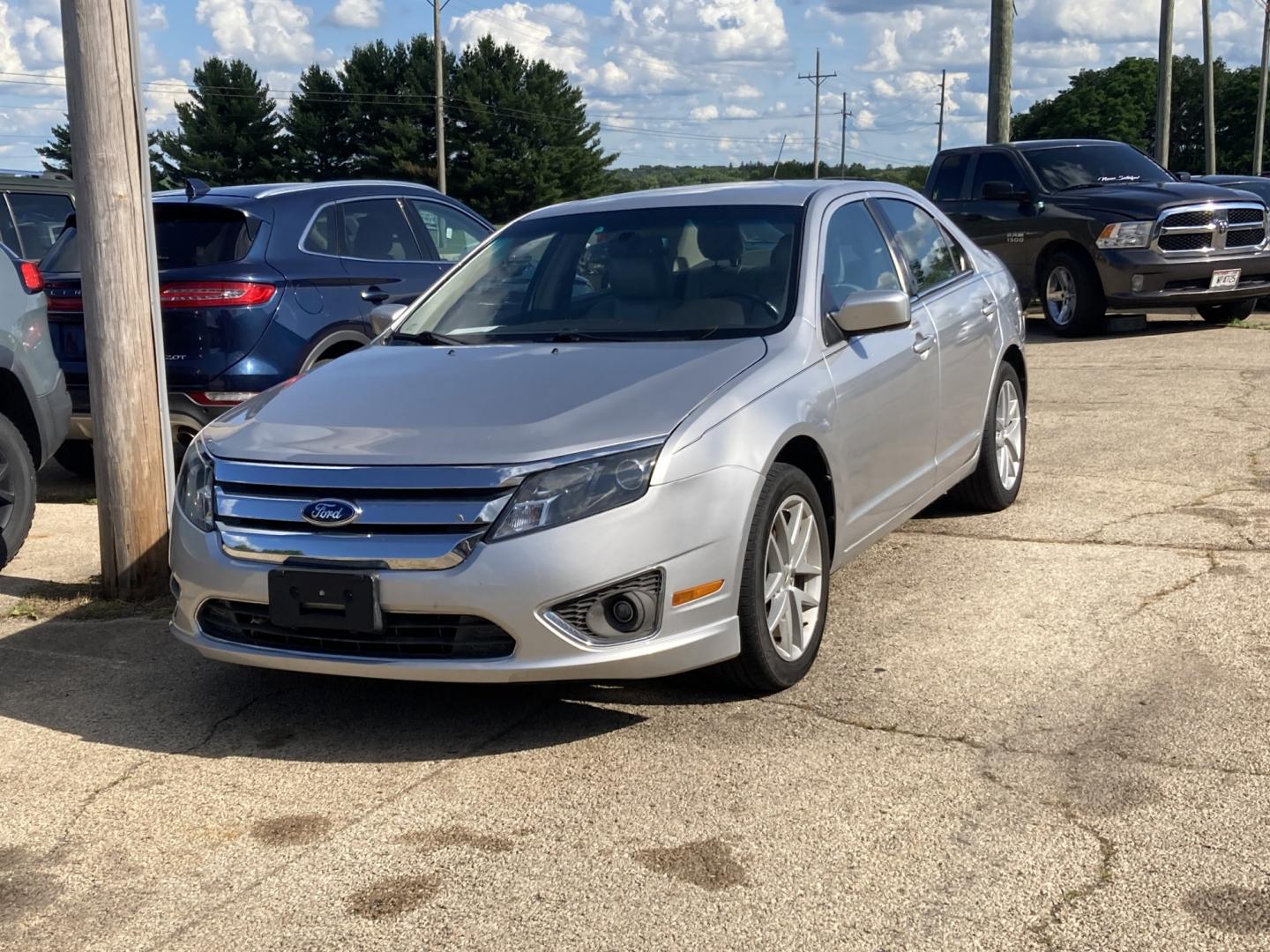 2012 Bright Silver Ford Fusion SEL (3FAHP0JG2CR) with an 3.0L V6 DOHC 24V engine, located at 1800 South Ihm Blvd, Freeport, IL, 61032, (815) 232-5543, 42.278645, -89.607994 - Fusion SEL 4D Sedan- Photo#3